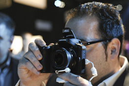 Samsung Galaxy NX launched: Hands-on first look