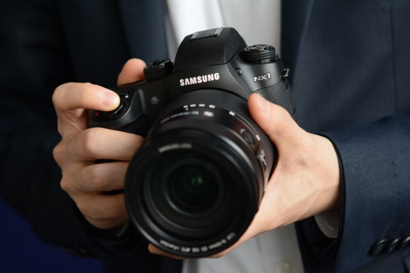 Samsung NX1