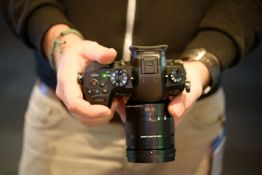 Panasonic Lumix GH5 Hands-On First Look