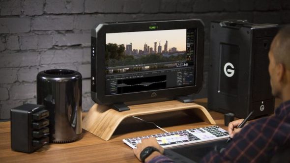 Meet the Atomos Sumo – The new 19” HDR monitor with up to 12bit 4K60p raw recording 