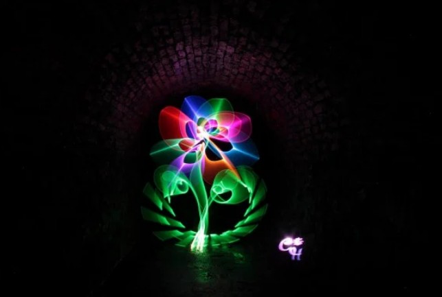 Claire Harper’s demonstration of light painting