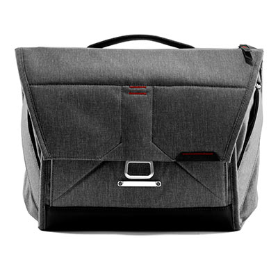 Peak Design The Everyday Messenger 13in – Charcoal v2