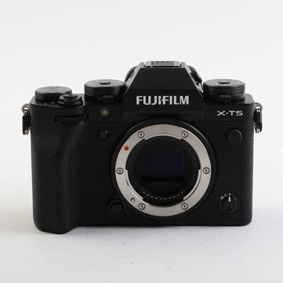 USED Fujifilm X-T5 Digital Camera Body - Black