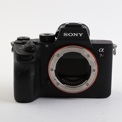 USED Sony A7R III Digital Camera Body